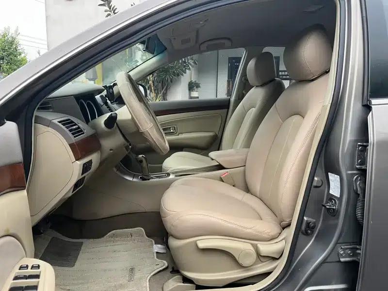 Nissan Sylphy 2009 1.6XE Automatic Comfort Edition — миниатюра 15