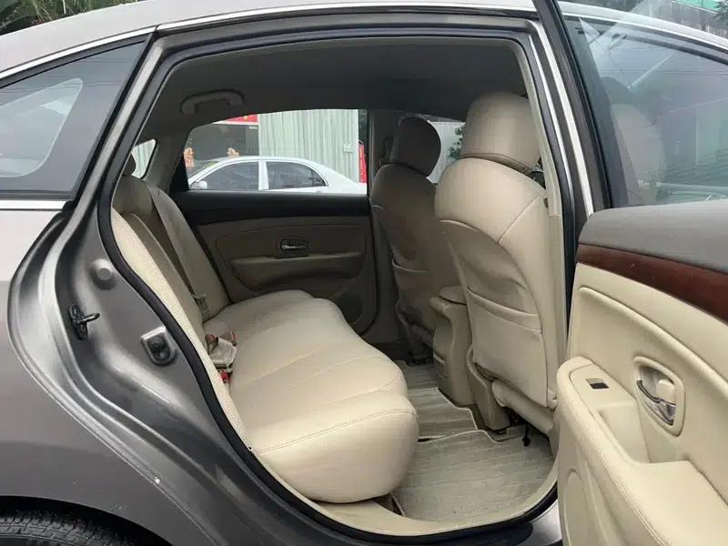 Nissan Sylphy 2009 1.6XE Automatic Comfort Edition — миниатюра 16