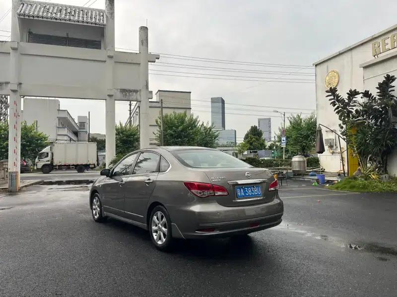 Nissan Sylphy 2009 1.6XE Automatic Comfort Edition — миниатюра 5