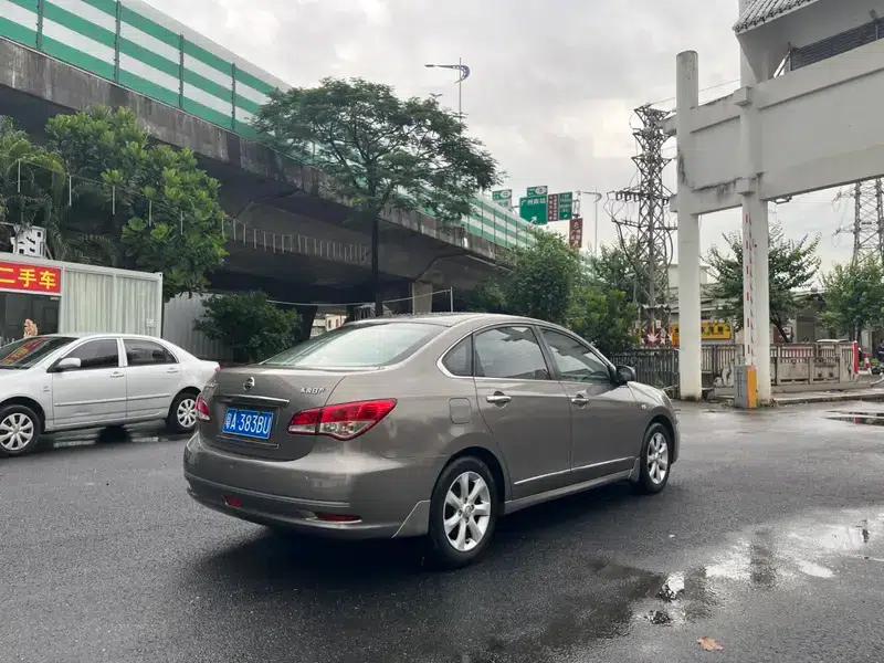 Nissan Sylphy 2009 1.6XE Automatic Comfort Edition — миниатюра 7