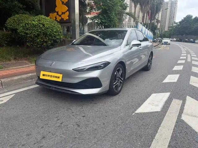 Roewe D7 DMH 2023 125 Super Edition