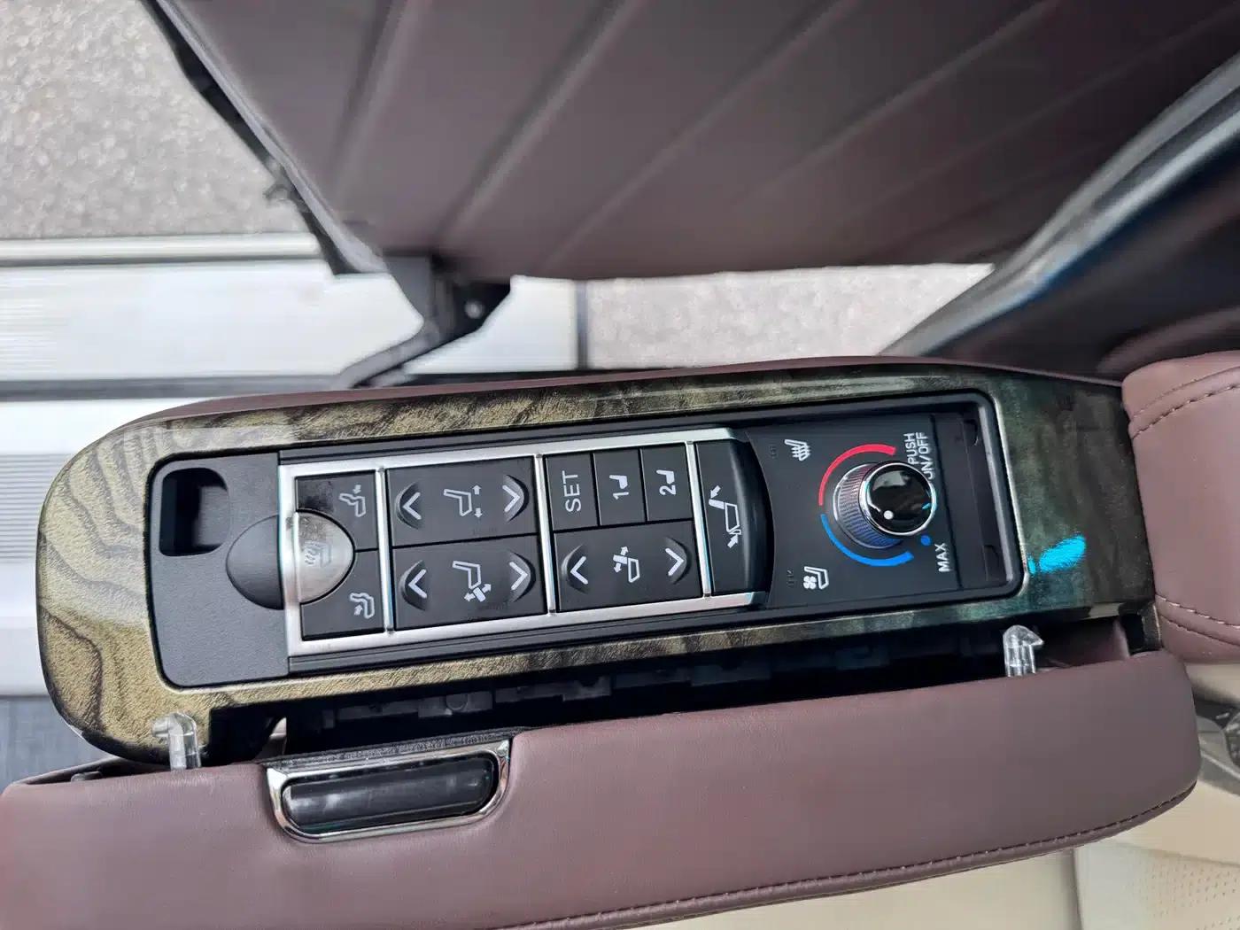 2015 Sprinter 3.5L Automatic — миниатюра 18