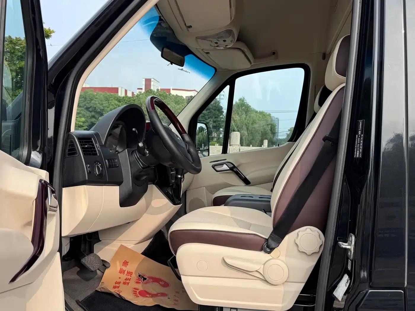 2015 Sprinter 3.5L Automatic — миниатюра 6