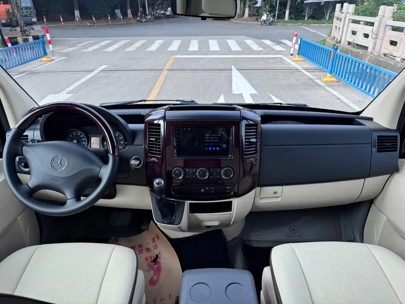 2015 Sprinter 3.5L Automatic — миниатюра 8