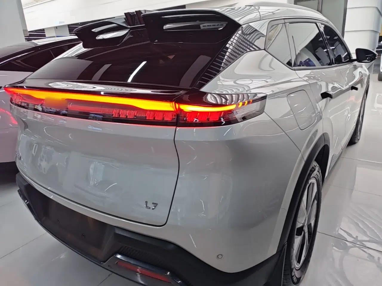 Dongfeng Aeolus L7 New Energy 2024 205 Plus — миниатюра 9