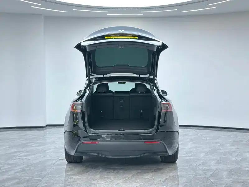 Model Y 2023 Rear-Wheel Drive — миниатюра 20