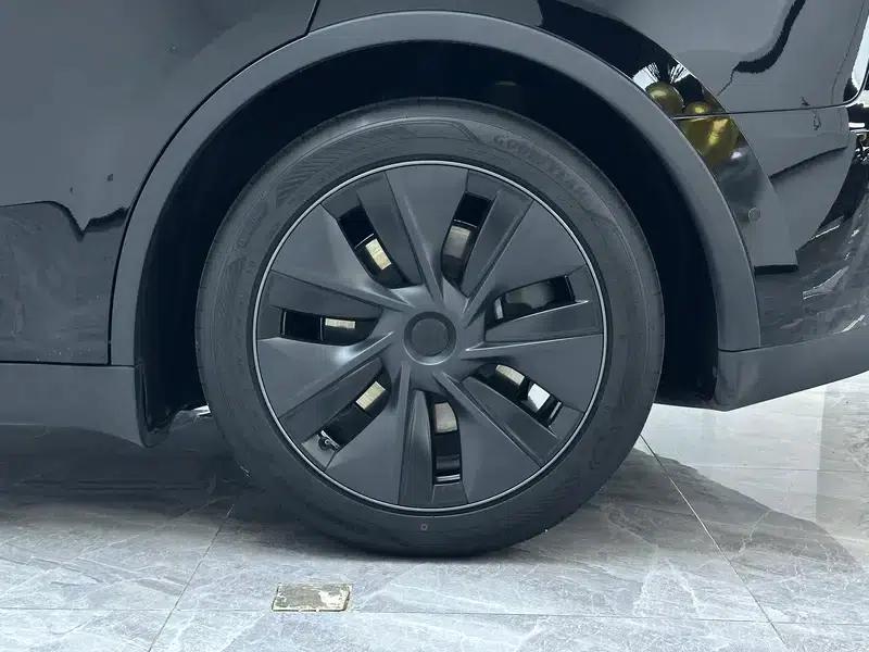 Model Y 2023 Rear-Wheel Drive — миниатюра 9