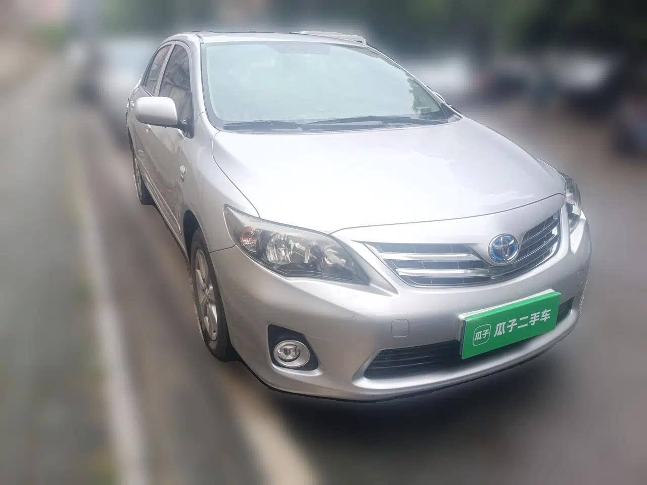 Toyota Corolla 2013 Special Edition 1.6L Automatic Cool GL Model — миниатюра 3