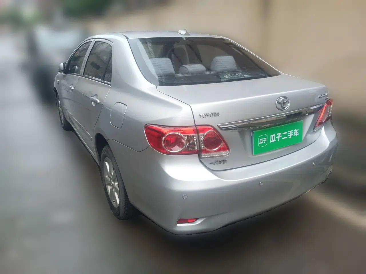 Toyota Corolla 2013 Special Edition 1.6L Automatic Cool GL Model — миниатюра 4