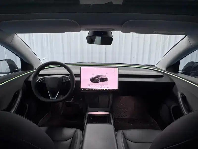 Model 3 2023 Rear-Wheel Drive — миниатюра 14