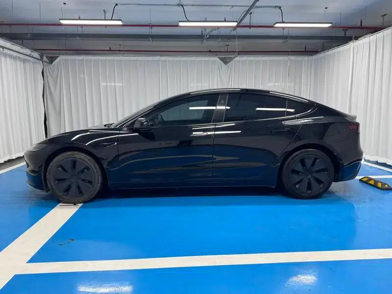 Model 3 2023 Rear-Wheel Drive — миниатюра 4