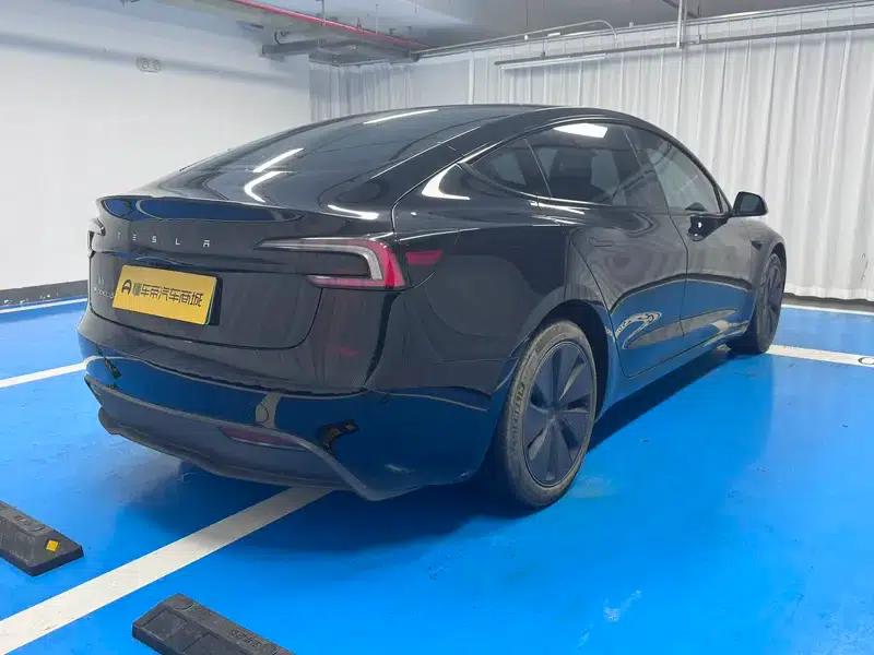 Model 3 2023 Rear-Wheel Drive — миниатюра 7