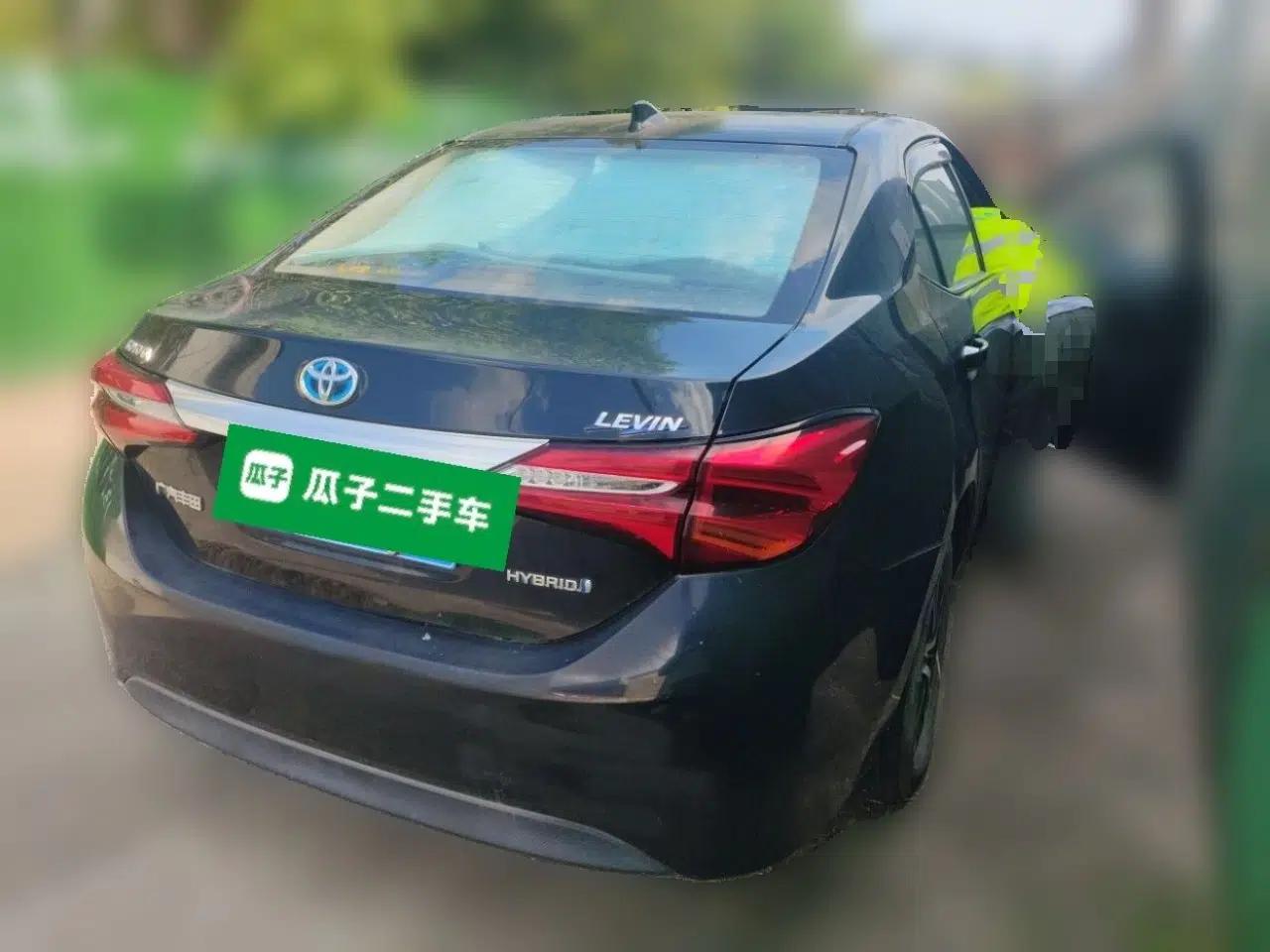 Toyota Levin 2017 Revised Dual-Engine 1.8H GS E-CVT Elite Sunroof Version China V Standard — миниатюра 6