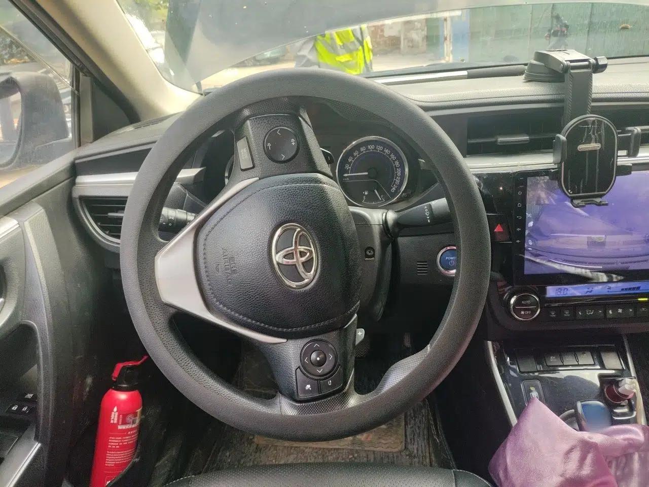 Toyota Levin 2017 Revised Dual-Engine 1.8H GS E-CVT Elite Sunroof Version China V Standard — миниатюра 10