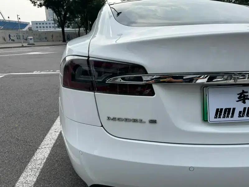 2016 Model S 90D — миниатюра 11