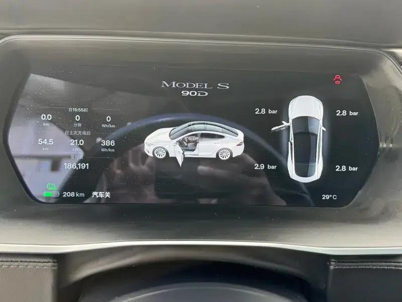 2016 Model S 90D — миниатюра 13