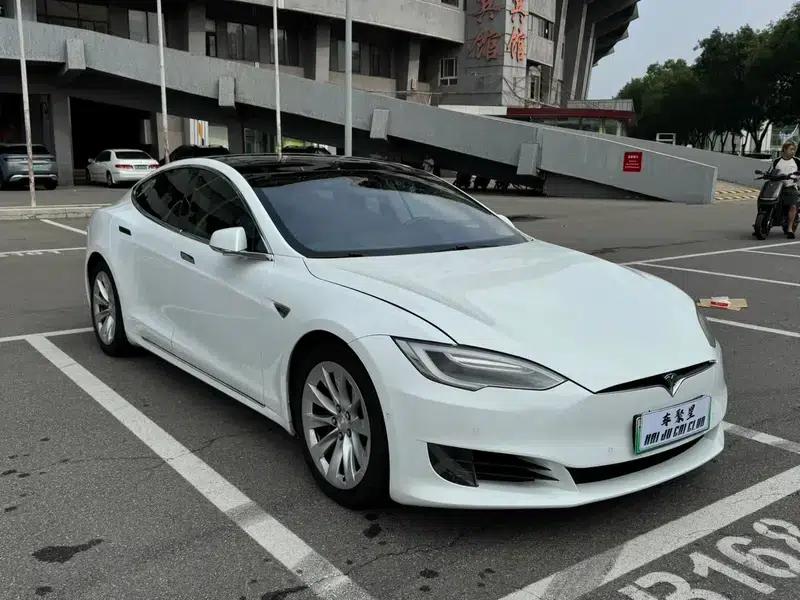 2016 Model S 90D — миниатюра 3