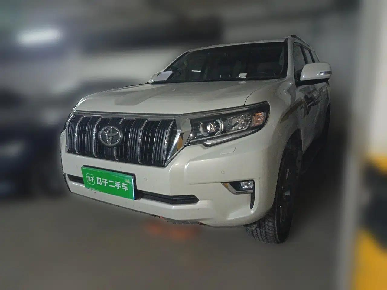 Toyota Prado 2018 3.5L Automatic TX-L with Rear-Mounted Spare Tire — миниатюра 1