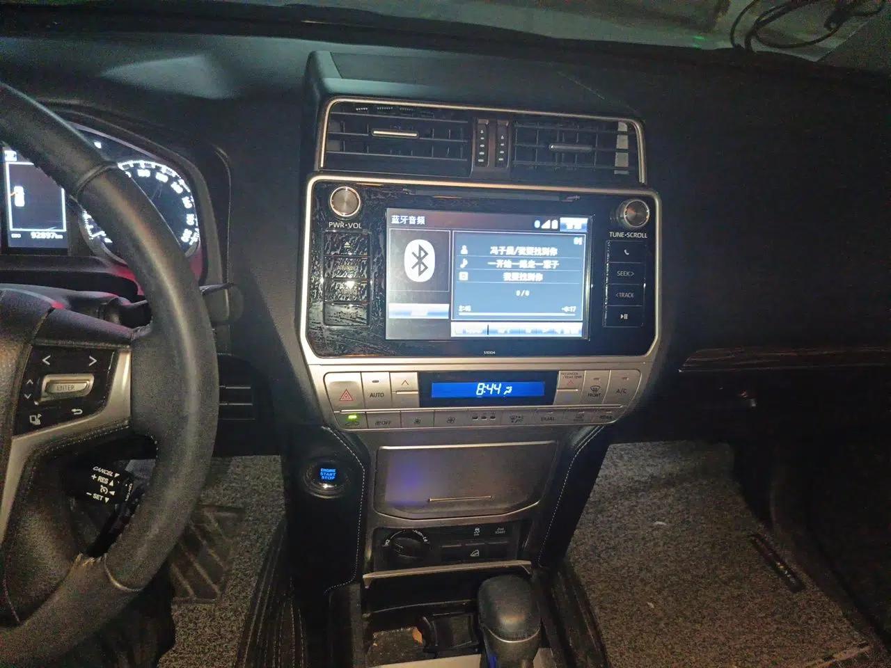 Toyota Prado 2018 3.5L Automatic TX-L with Rear-Mounted Spare Tire — миниатюра 13