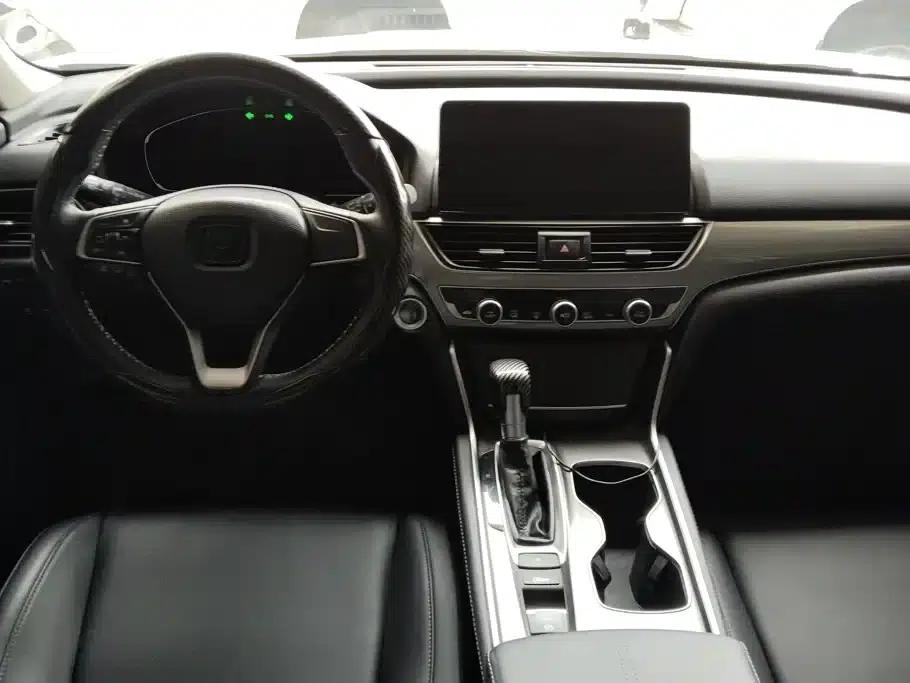 2022 Honda Accord 260TURBO Luxury Edition — миниатюра 12