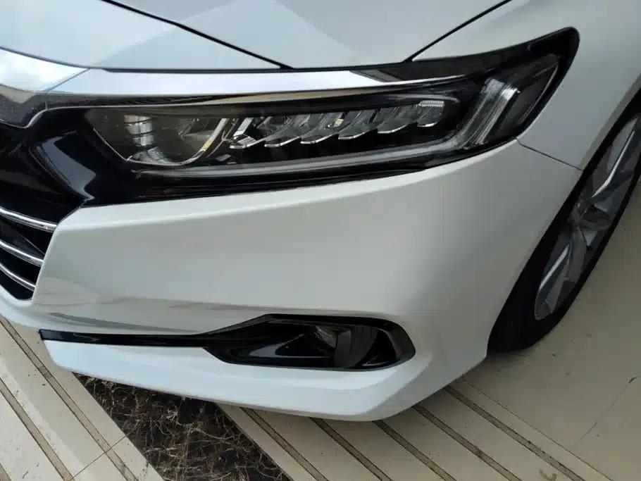 2022 Honda Accord 260TURBO Luxury Edition — миниатюра 5