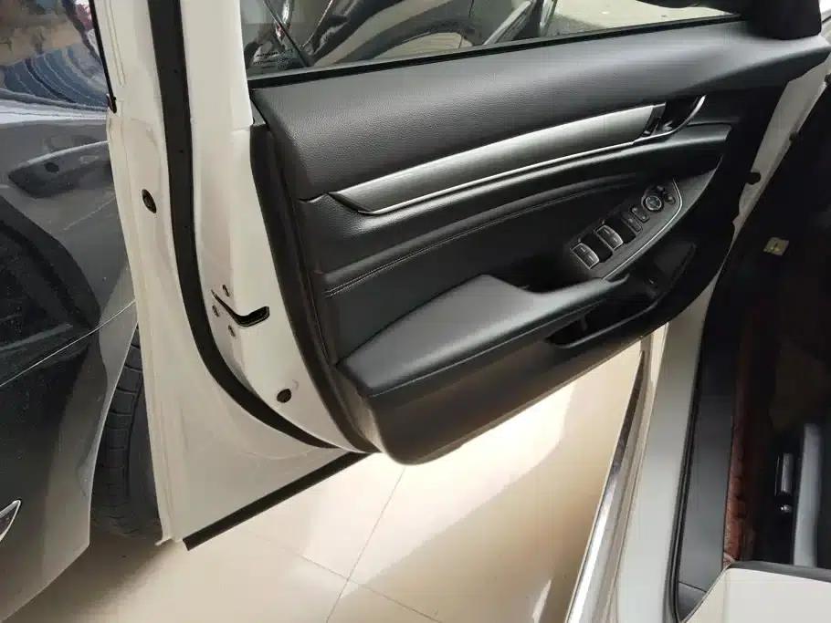 2022 Honda Accord 260TURBO Luxury Edition — миниатюра 7