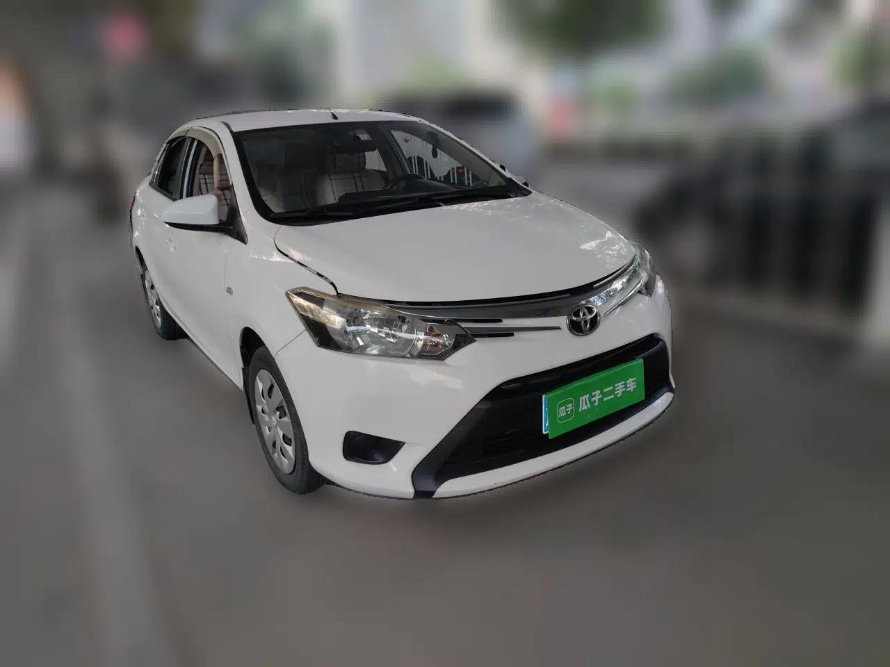 Toyota Vios 2014 1.5L Automatic ZhiZhen Edition — миниатюра 3