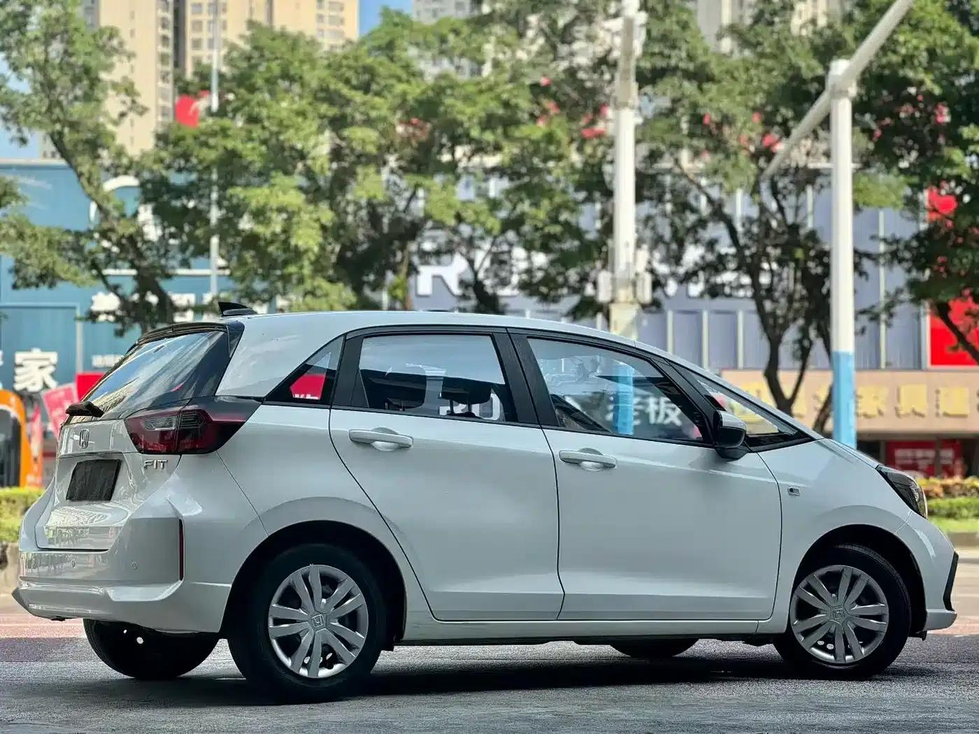 Honda Fit 2021 1.5L CVT Trend Edition — миниатюра 9