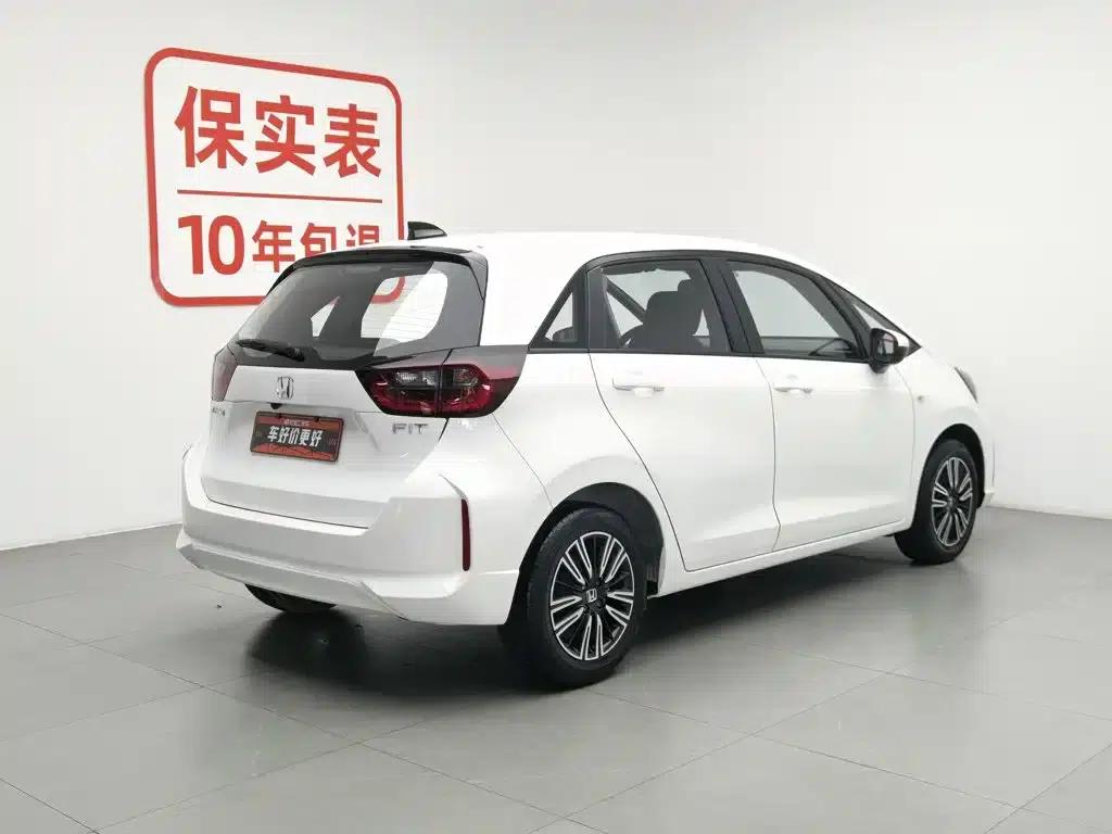 Honda Fit 2021 1.5L CVT Trend Edition — миниатюра 2