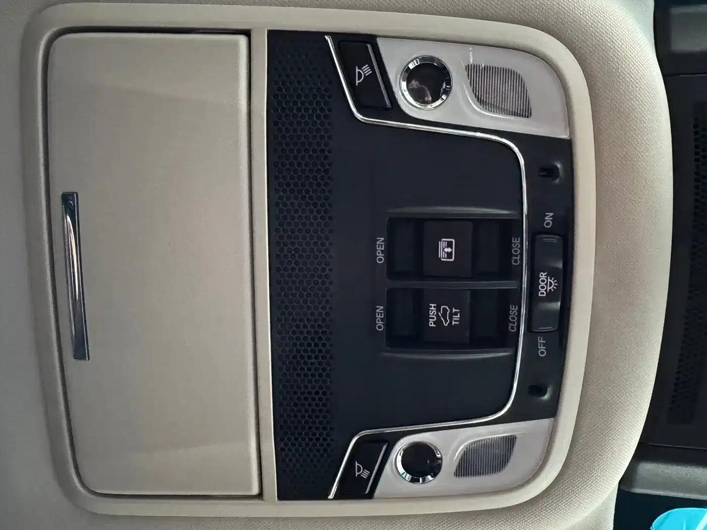 Elysion 2024 2.0L e:HEV Comfort Edition — миниатюра 34