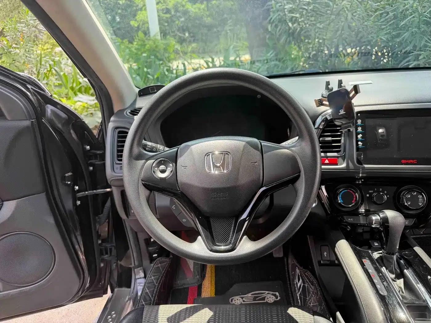 Vezel 2017 1.8L CVT 2WD Pioneer Edition — миниатюра 12