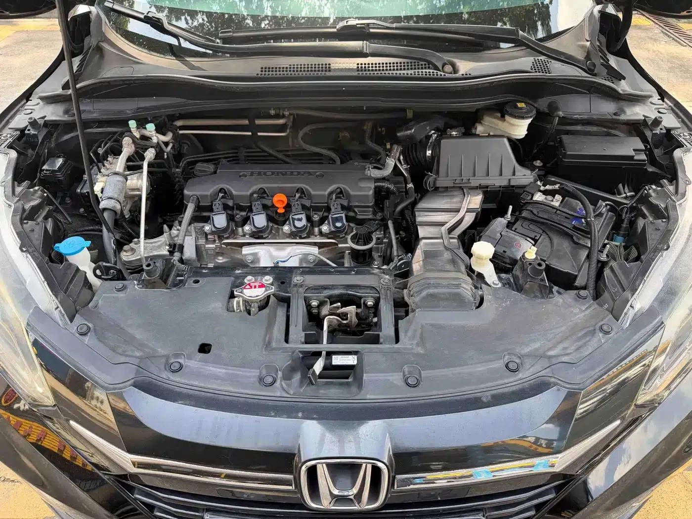 Vezel 2017 1.8L CVT 2WD Pioneer Edition — миниатюра 18