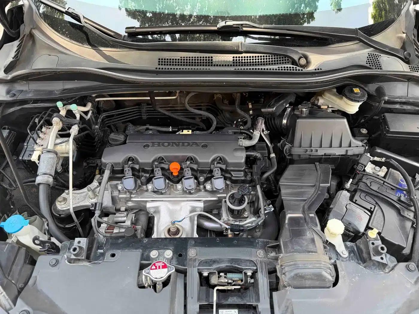 Vezel 2017 1.8L CVT 2WD Pioneer Edition — миниатюра 19