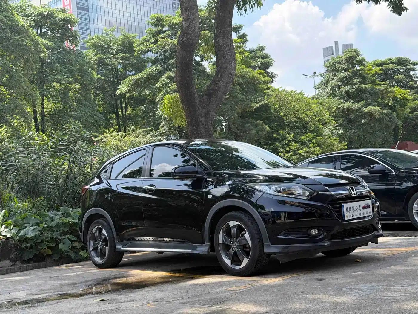 Vezel 2017 1.8L CVT 2WD Pioneer Edition — миниатюра 8