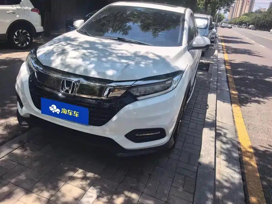Vezel 2020 1.5L CVT Luxury Edition — миниатюра 1