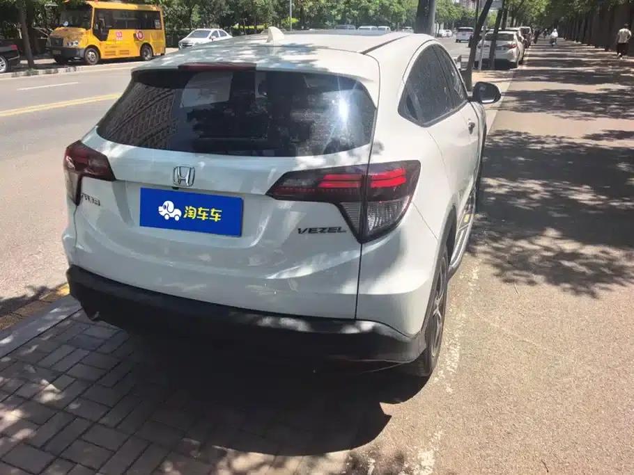 Vezel 2020 1.5L CVT Luxury Edition — миниатюра 3