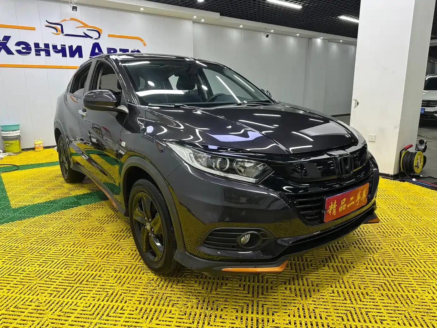 Vezel 2022 1.5L CVT Phantom Night Pioneer Edition — миниатюра 3