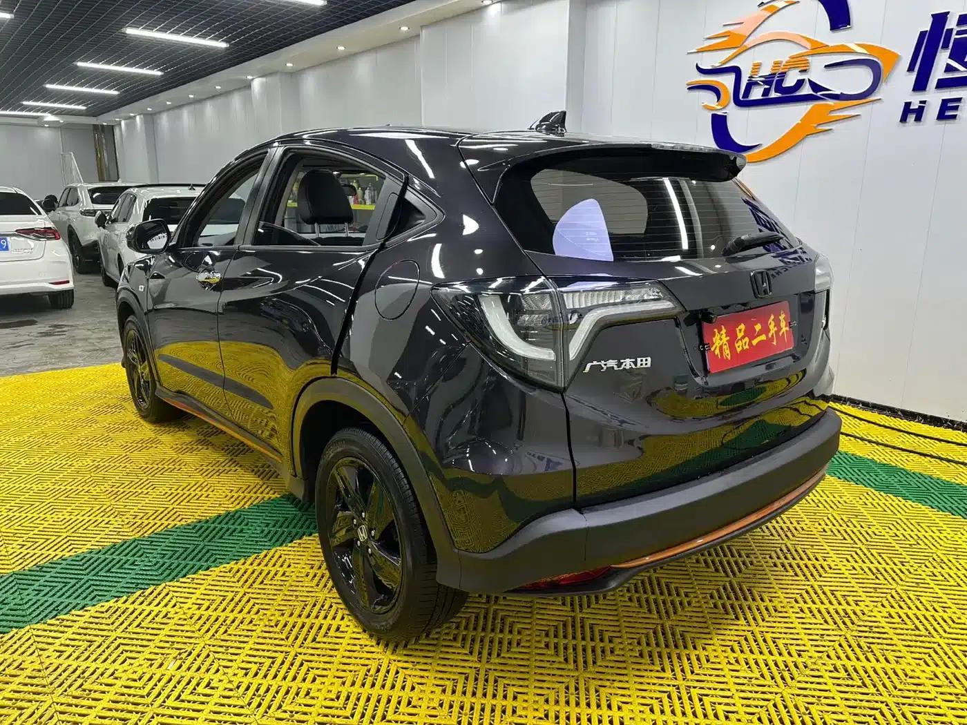Vezel 2022 1.5L CVT Phantom Night Pioneer Edition — миниатюра 6