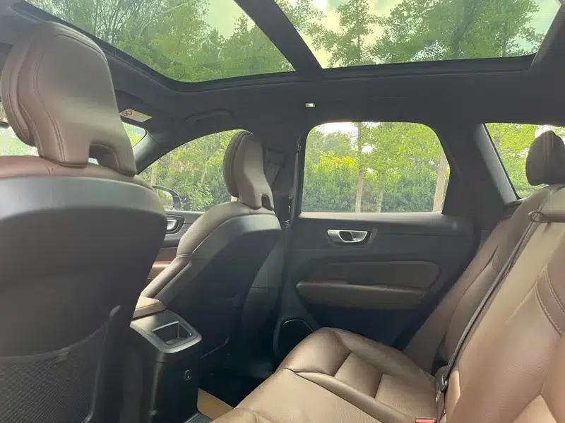 2024 Volvo XC60 PHEV T8 AWD Long Range Smart Luxury Edition — миниатюра 14