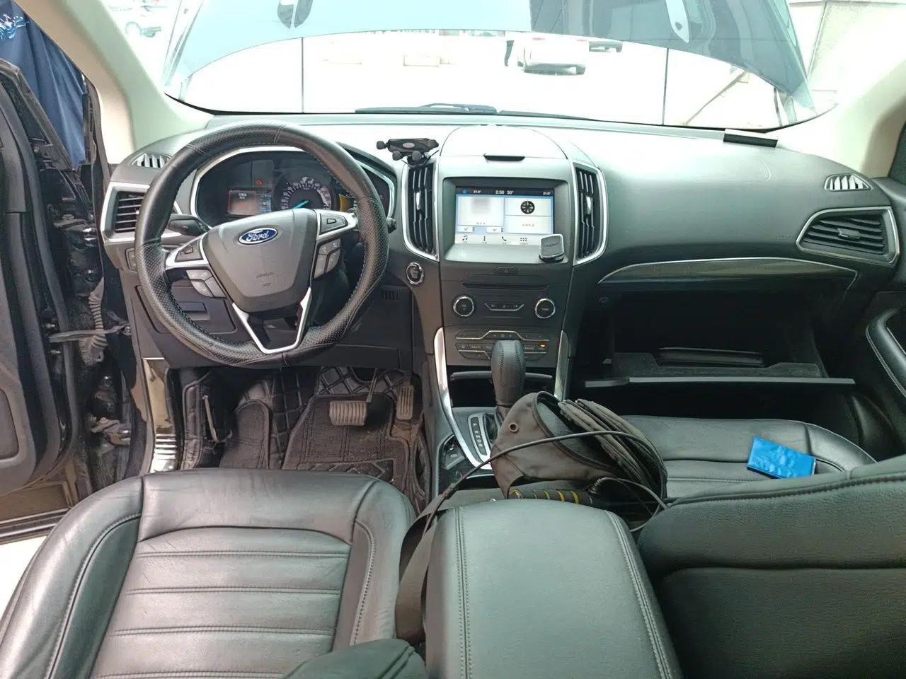 Ford Edge 2018 EcoBoost 245 Two-Wheel-Drive Titanium 7-Seater China V Standard — миниатюра 9
