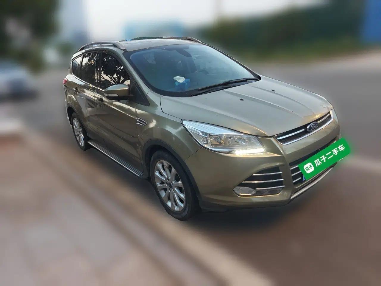 Ford Kuga 2013 1.6L GTDi Two-Wheel-Drive Trend Model — миниатюра 3
