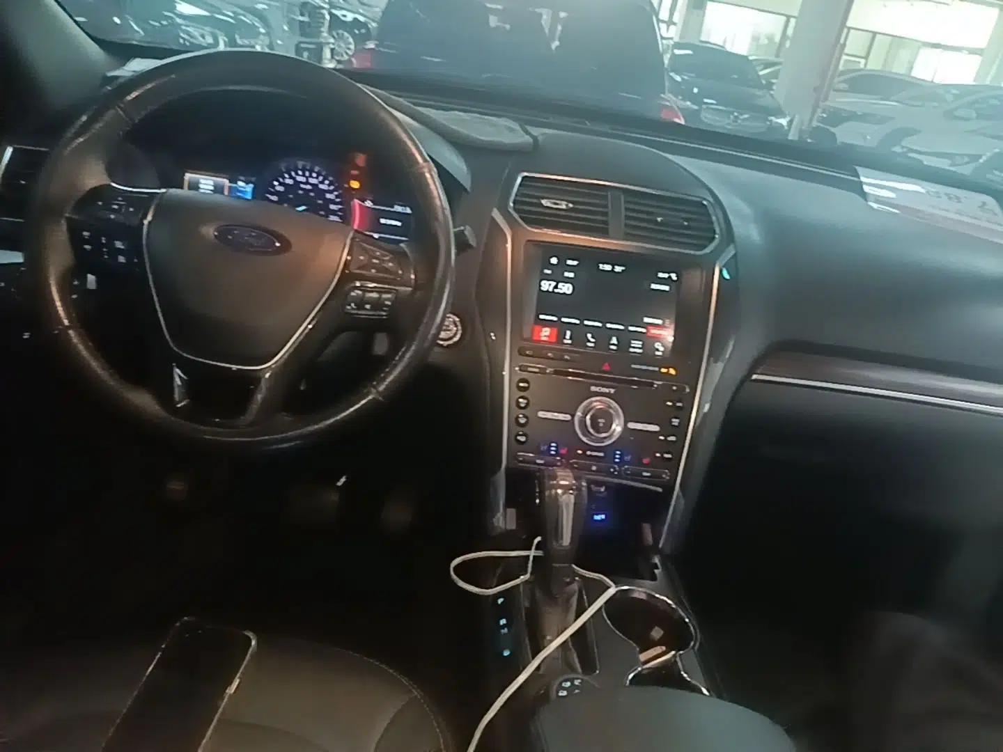 Ford Explorer 2018 2.3T Elite Edition — миниатюра 12