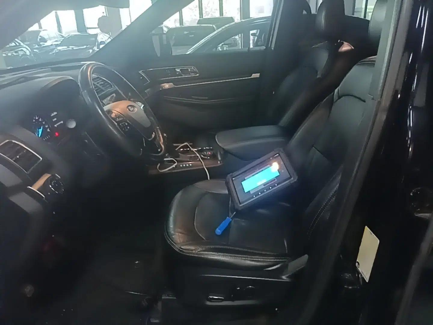 Ford Explorer 2018 2.3T Elite Edition — миниатюра 17