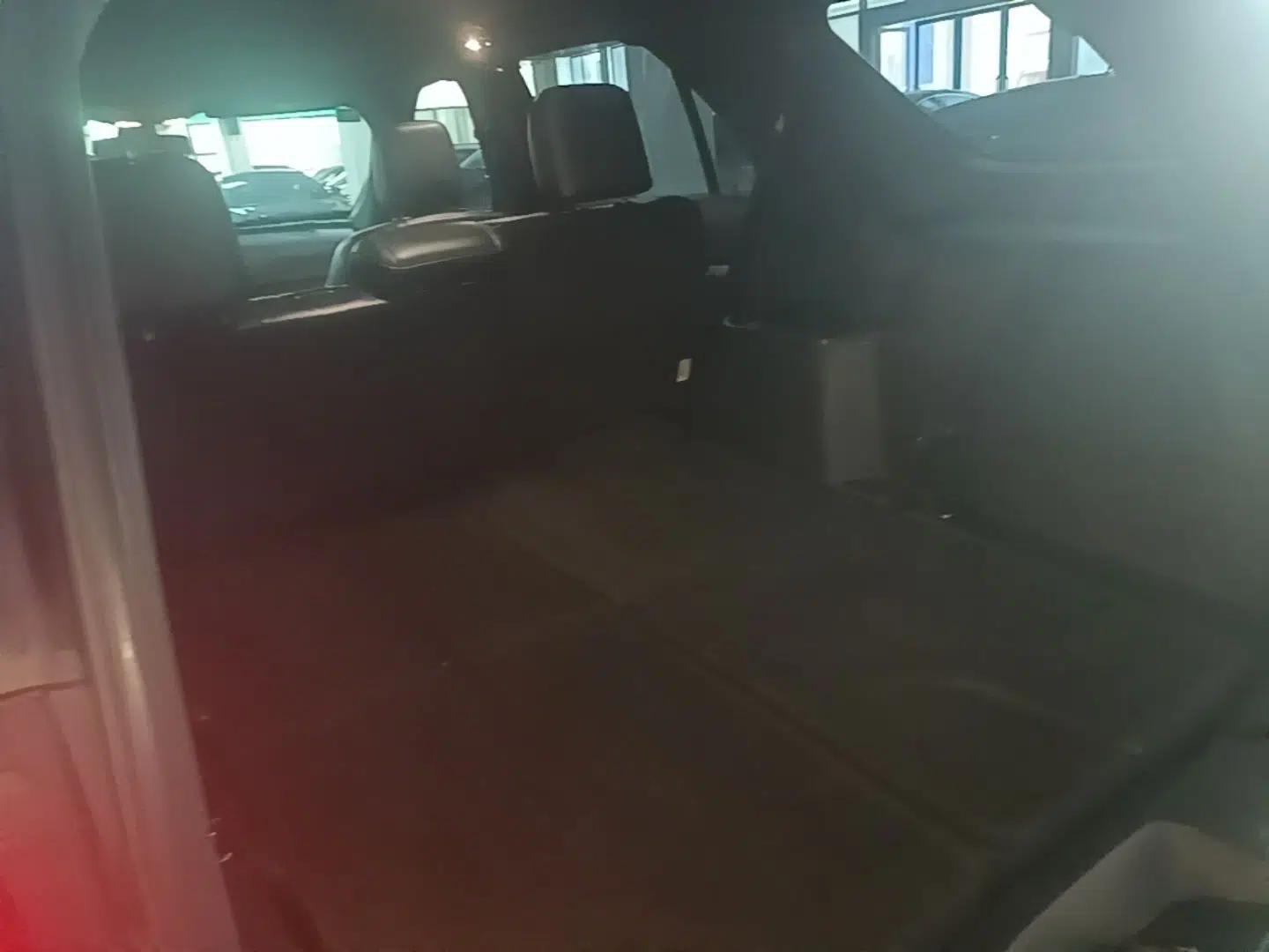 Ford Explorer 2018 2.3T Elite Edition — миниатюра 22