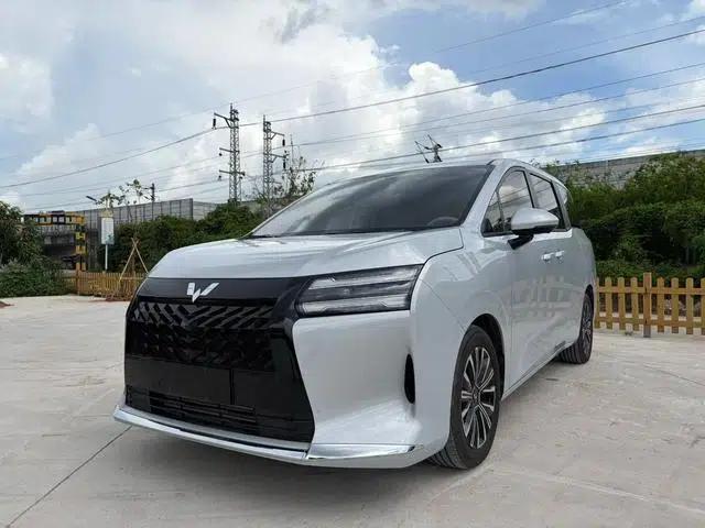 Starlight 730 2025 1.5T CVT Elite