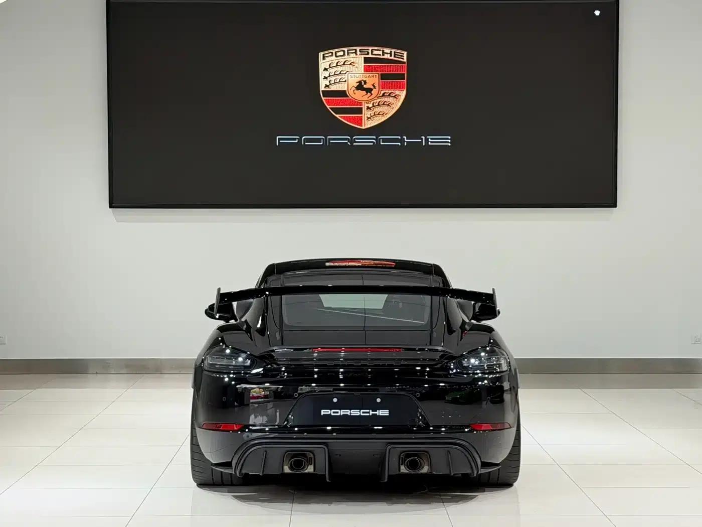 Porsche 718 2022 Cayman GT4 RS 4.0L — миниатюра 5