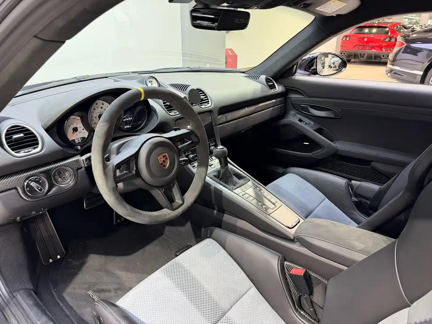 Porsche 718 2022 Cayman GT4 RS 4.0L — миниатюра 9