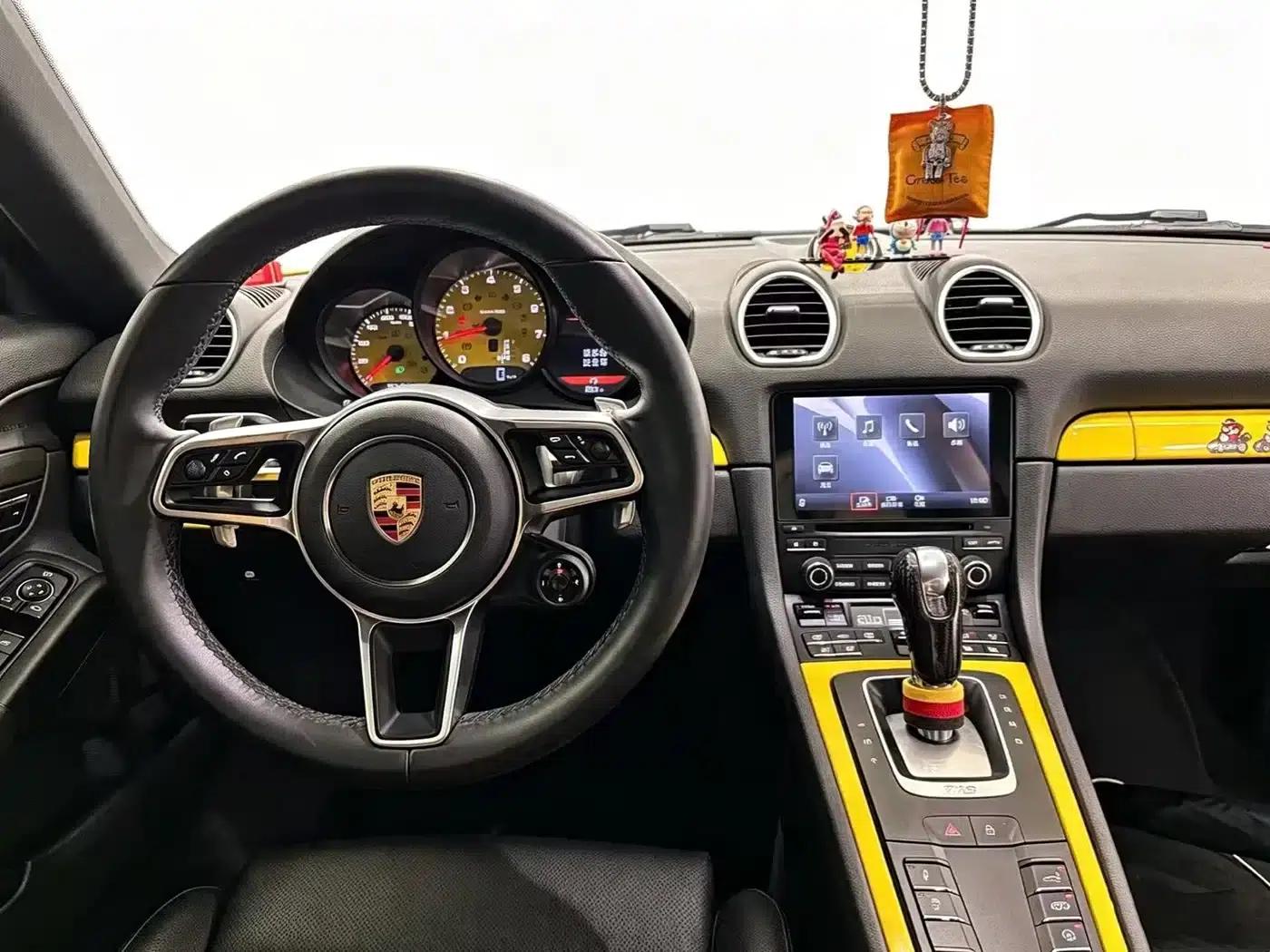 Porsche 718 Cayman 2018 2.0T — миниатюра 4