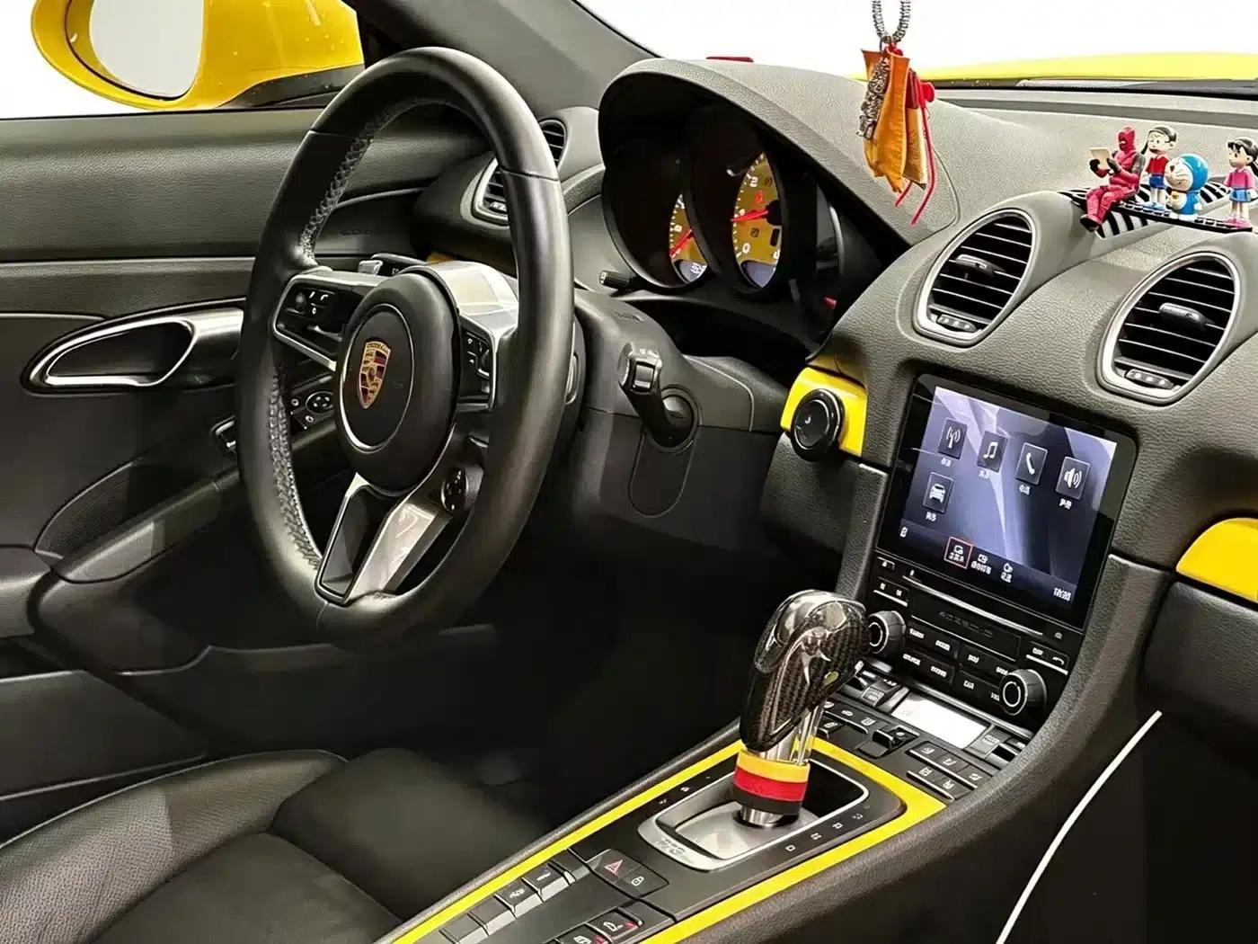 Porsche 718 Cayman 2018 2.0T — миниатюра 7