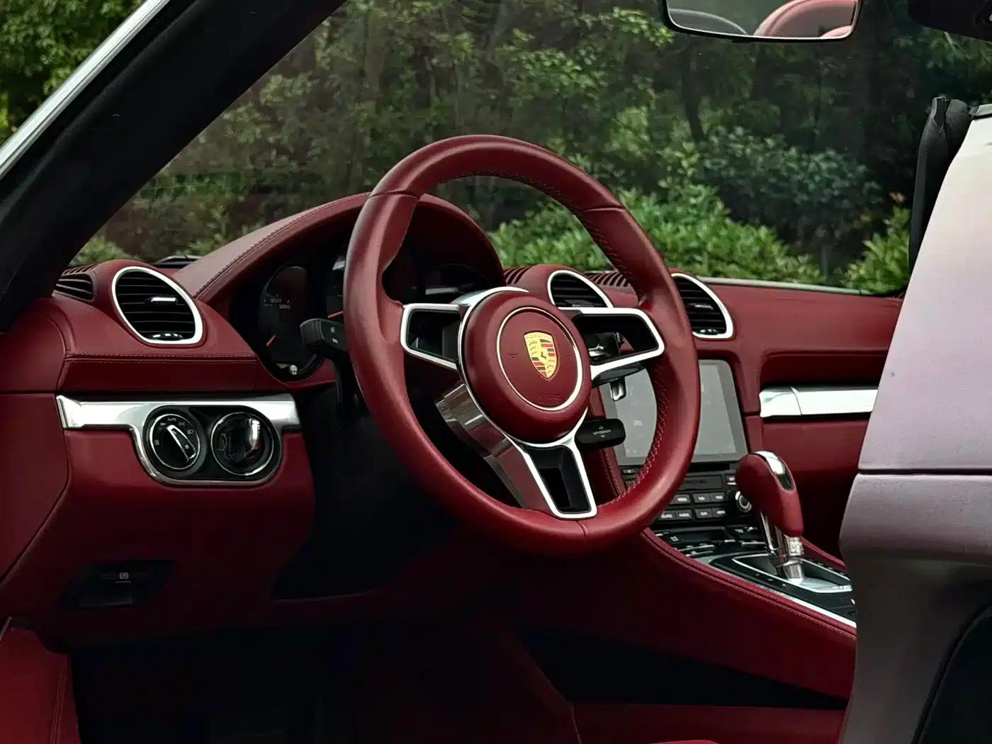2018 Porsche 718 Boxster 2.0T — миниатюра 7